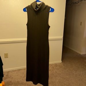 Nine west sz M pencil dress in olive green